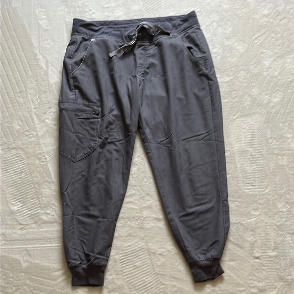 Women’s Figs Graphite Jogger Scrub Pants
